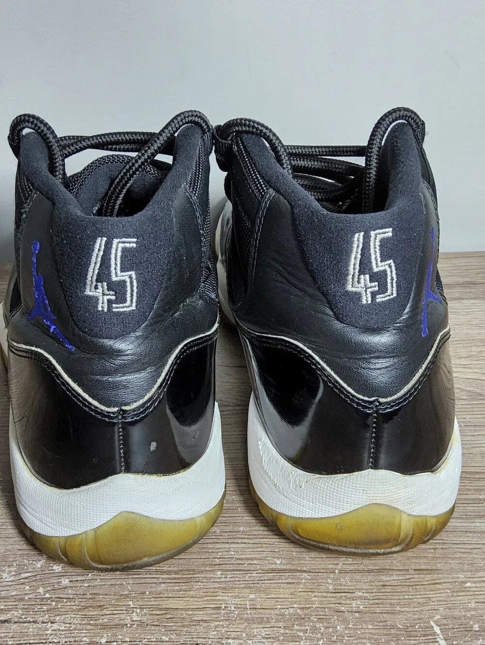 Nike Air Jordan 11 Retro Space Jam Black Blue Mens Size 10